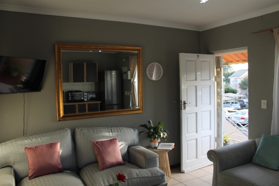1 Bedroom Property for Sale in Strand Central Western Cape